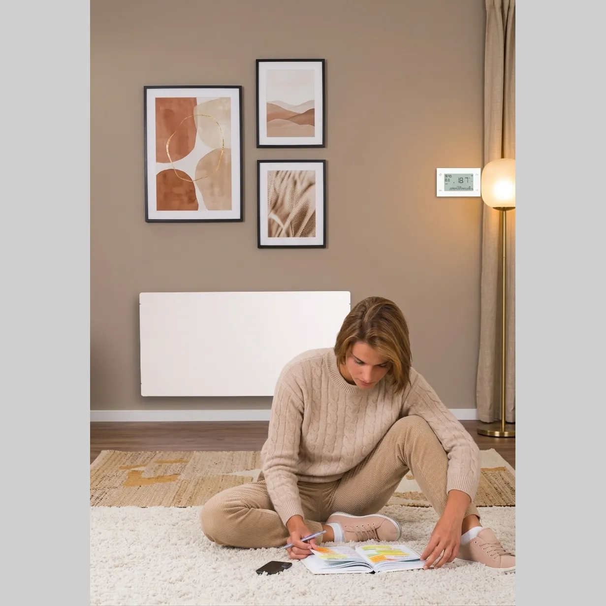 Radiateur connecté Eternal Dual-Kherr en finition minérale Sable Blanc ou Natura Noir